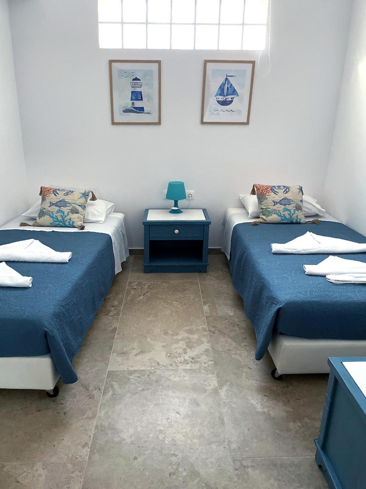 Odysseus Boutique Apartment Ermioni Bagian luar foto